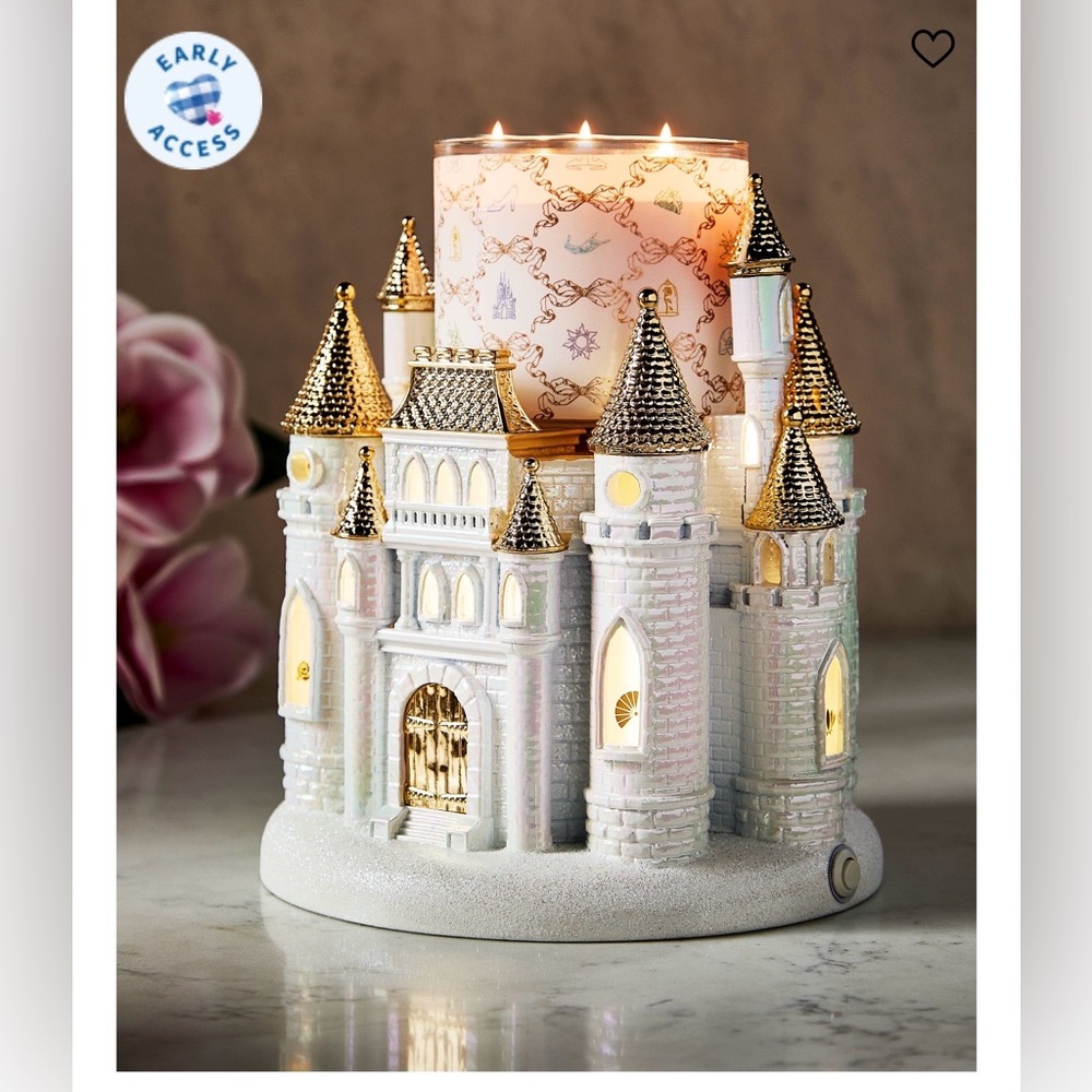 Disney Princess/Bath & Body Works NWT Light-Up 3 Wick Candle Pedestal IN HAND!!! - Picture 5 of 8